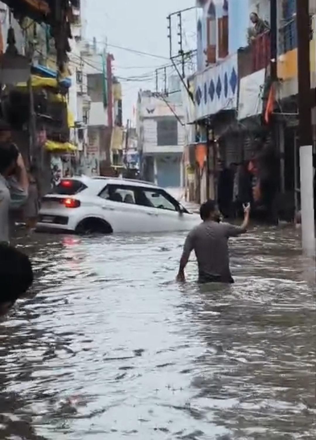  बड़ी खबर – धार जिले के केसुर में पानी का कहर