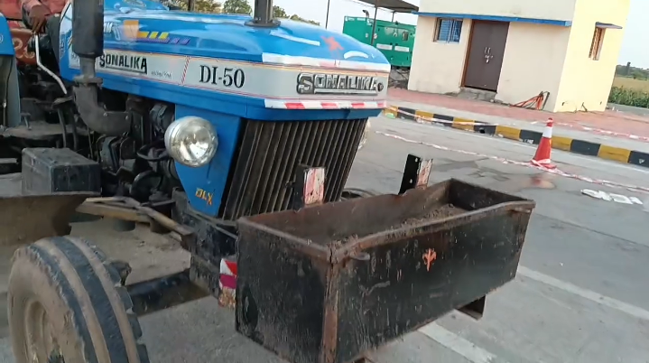 खुलेआम दौड़ रहे अवैध रेत से भरे ट्रैक्टर, माइनिंग विभाग की लापरवाही उजागर
