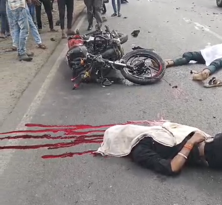 इंदौर-बैतूल हाईवे पर दर्दनाक सड़क हादसा, दो युवकों की मौत, एक गंभीर घायल