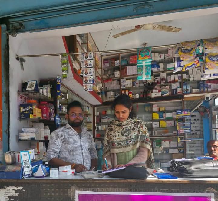 खाद्य एवं औषधि प्रशासन की कार्रवाई: दो मेडिकल स्टोरों का लाइसेंस 5 दिन के लिए निलंबित