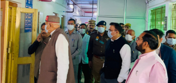 प्रभारी मंत्री ने महर्षि बालार्क चिकित्सालय का किया औचक निरीक्षण
