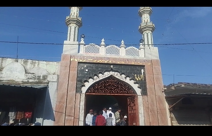 नागदा में आज ईद उल फितर हर्षोल्लास से मनाई गई 