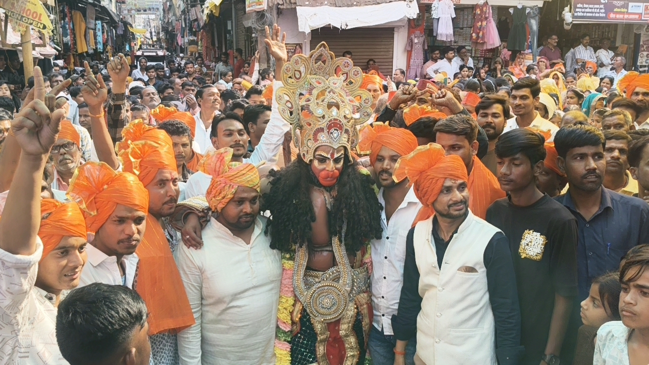 बरुआसागर: निषादराज जयंती पर उमड़ा जनसैलाब, भव्य शोभायात्रा में थिरके युवा