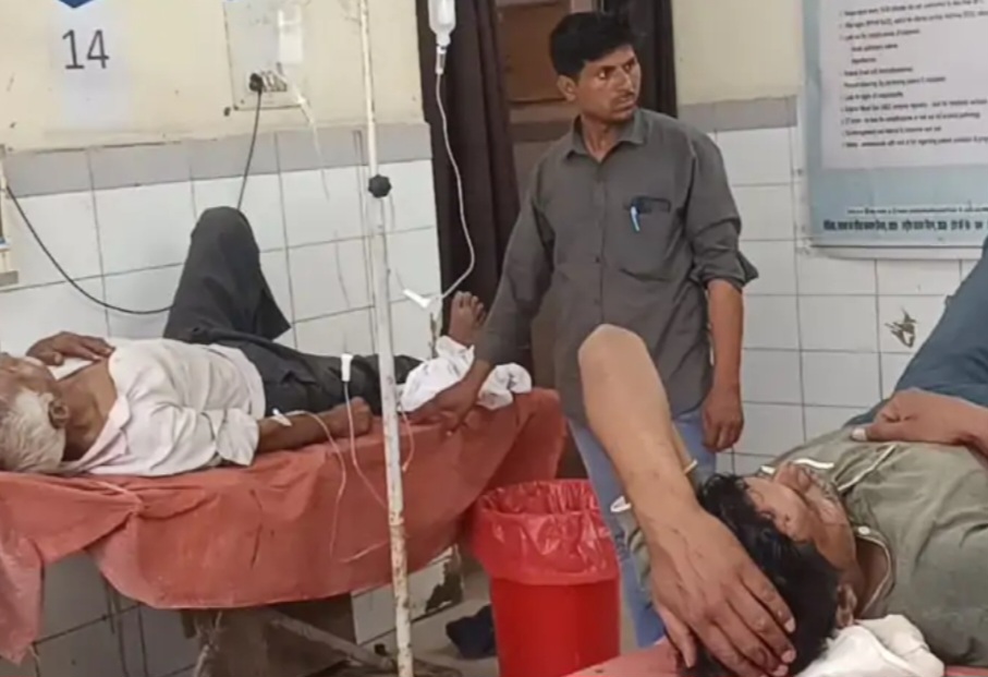 जमीन विवाद में खूनी झड़प: एटा के गंगनपुर में पिता-पुत्र समेत 4 घायल, लाठी-डंडे चले