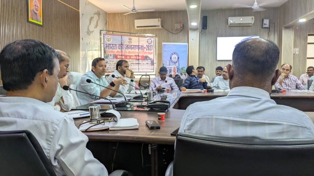 जनगणना-2027: 'स्वगणना' 7 मई से 21 मई तक, जिलाधिकारी ने नागरिकों से की घर बैठे पंजीकरण करने की अपील,