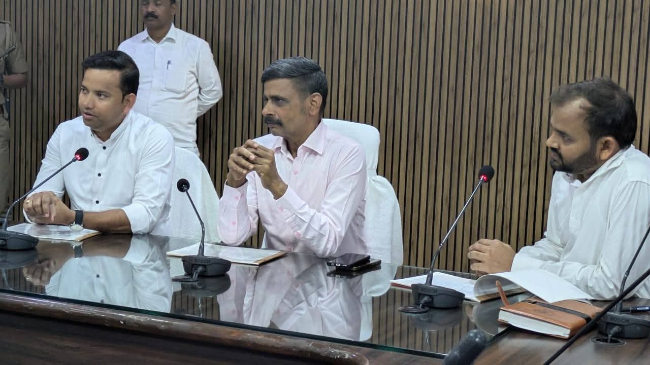 10 अप्रैल को अंतिम प्रकाशन की तैयारियां तेज, मंडलायुक्त ने की व्यवस्थाओं की समीक्षा