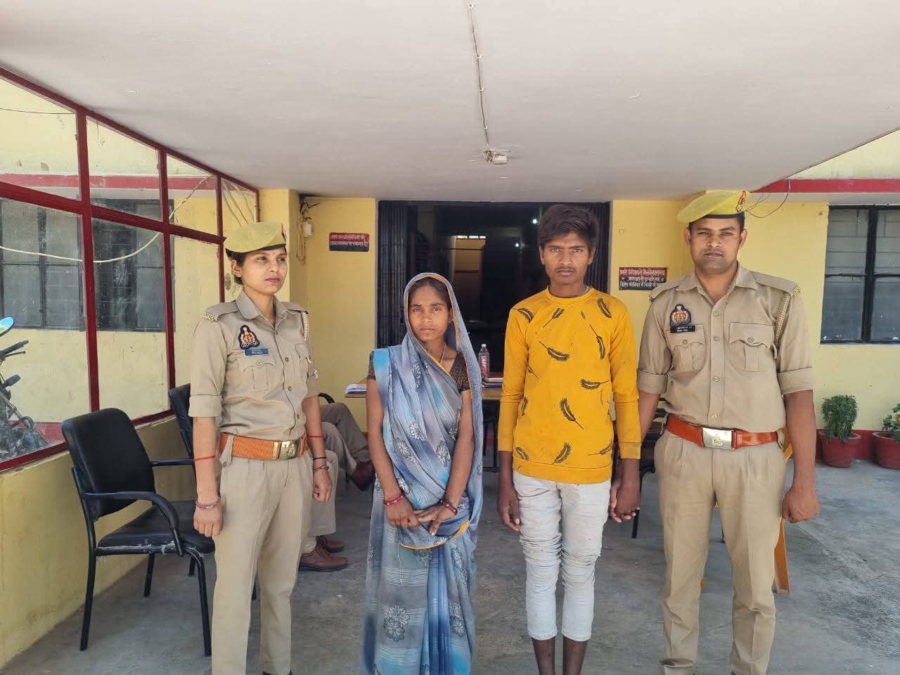 थाना कमासिन पुलिस द्वारा व्यक्ति की हत्या का अनावरण  हुए  मृतक की पत्नी व सगे भाई को किया गया गिरफ्तार