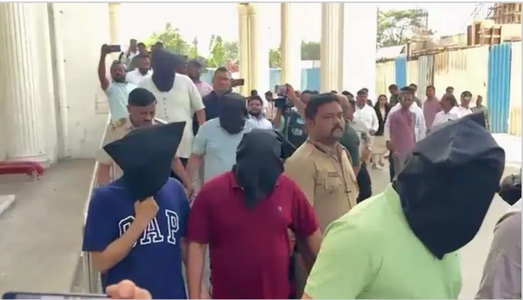 यौन शोषण, ब्रेनवॉश और धर्मांतरण... IT कंपनी TCS में महिलाओं से दरिंदगी, जबरन मांस खिलाने का आरोप...