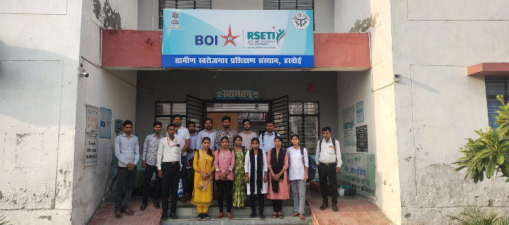 हरदोई की RSETI में CRISIL Foundation द्वारा वित्तीय साक्षरता केंद्र के स्टाफ का एक दिवसीय विशेष प्रशिक्षण आयोजित किया गया