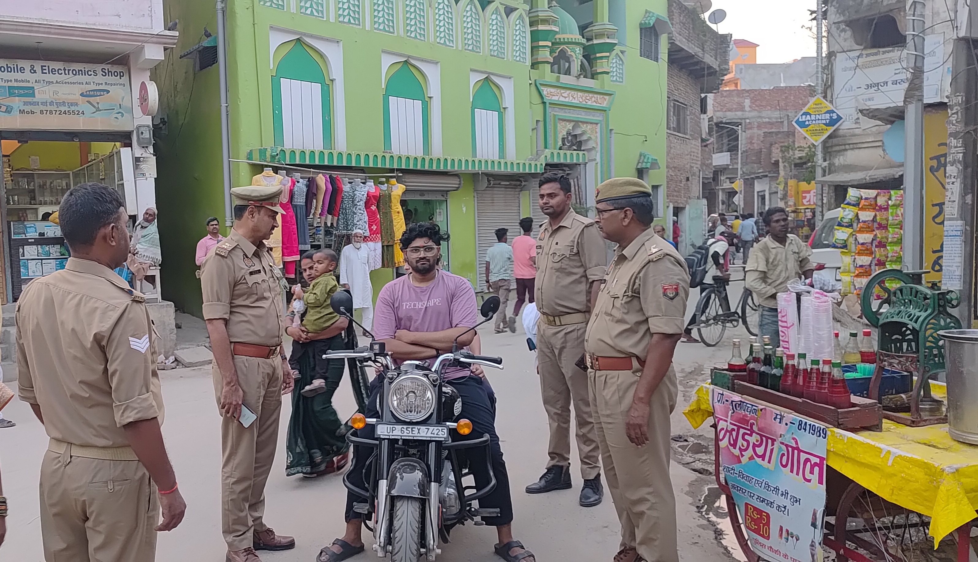 वाहन चेकिंग अभियान, कई वाहनों का चालान

