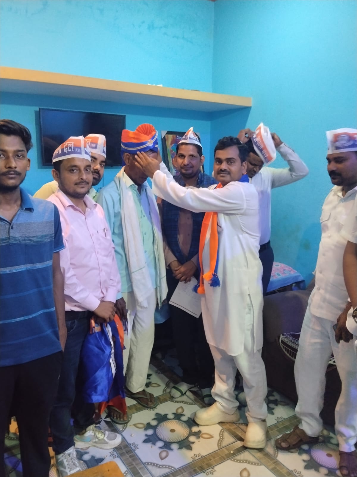अपना दल(एस) के जिला अध्यक्ष कुमार सत्येंद्र पटेल ने पदाधिकारी को सम्मानित कर किया नियुक्त