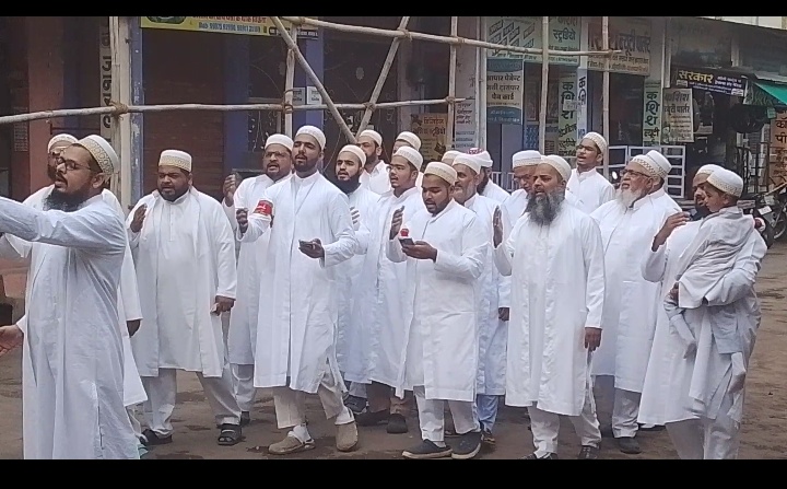 नागदा में बोहरा समाज ने मोहर्रम की याद में निकाला मातमी जुलूस, अकीदतमंदों ने किया शोक प्रदर्शन