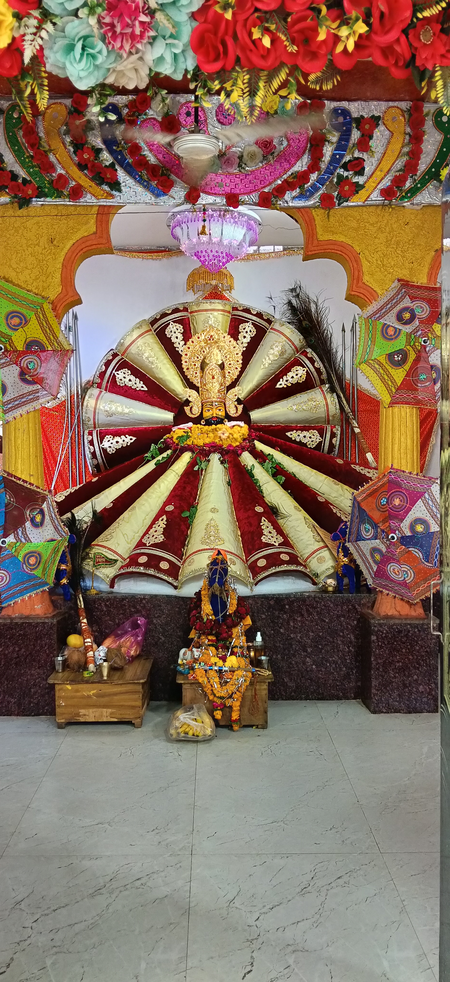 राजस्थान के खाटू श्याम दरबार जैसी आस्था अब झाझनखेड़ा में भी, दर्शन के लिए उमड़ रही भक्तों की भीड़