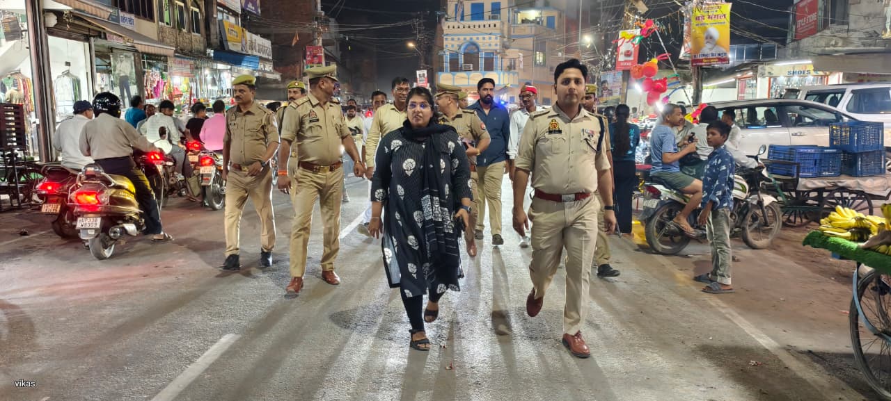 डीएम व एसपी ने मोहर्रम जुलूस को सकुशल एवं शांतिपूर्ण ढंग से संपन्न कराने हेतु विभिन्न जुलूस मार्गों का किया स्थलीय निरीक्षण 