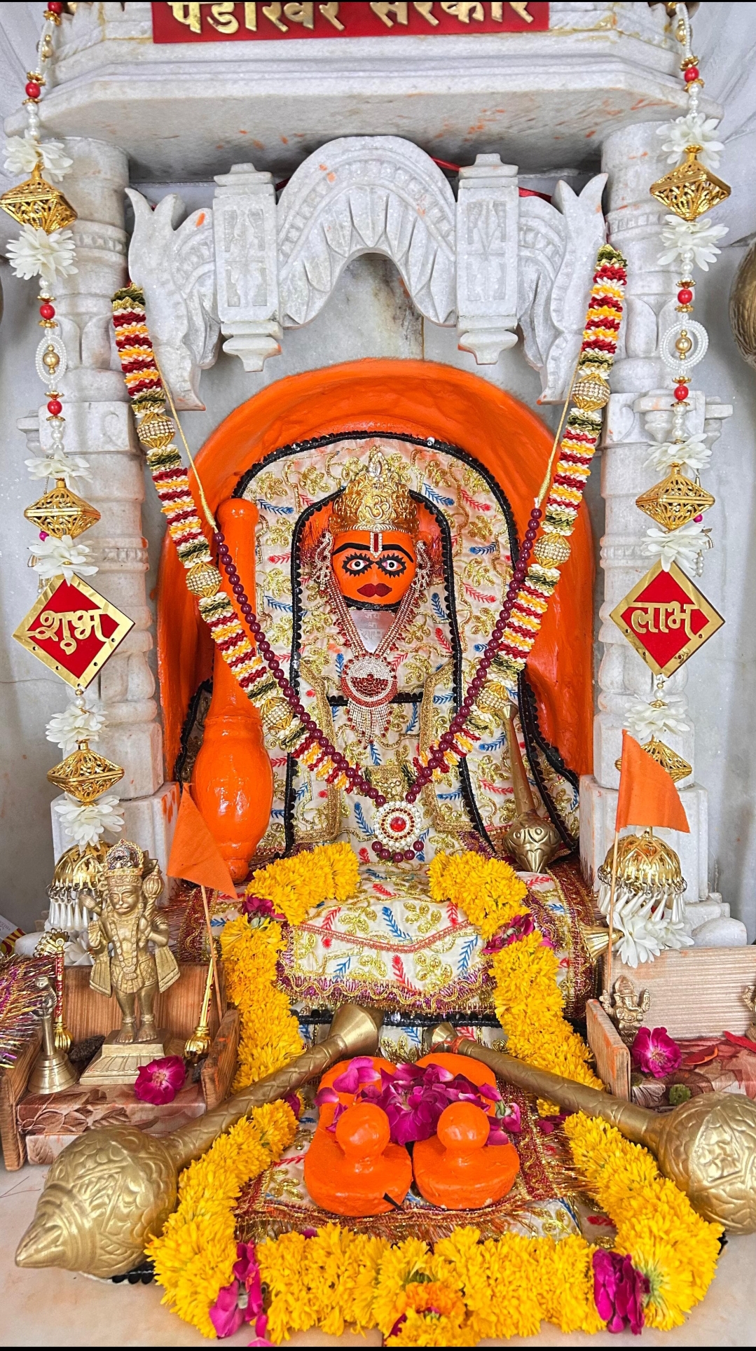 दतिया श्रीपण्डोखर सरकार धाम में आगामी अमावस्या पर्व मंगलवार 14 जुलाई 2026 हलहारिणी अमावस्या से बुधवार 29 जुलाई 2026 गुरु पूर्णिमा तक सम्पन्न होगा।
            